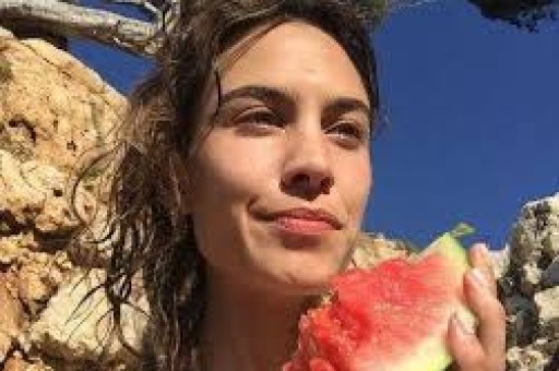 “鸡排哥”人设崩塌彻底跨界