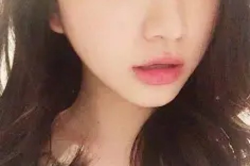 陪玩陪睡算啥？继人体盛宴、舔手指后艺人再曝阴暗面 秦岚被牵