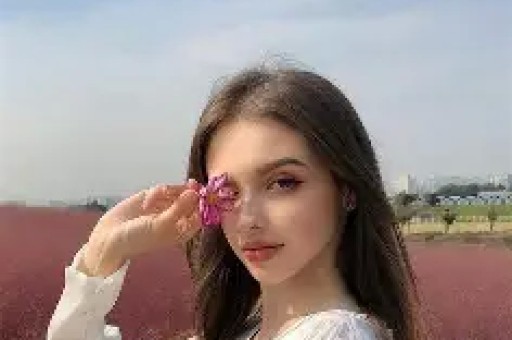 38岁张雨绮近况曝光！经历2段失败婚姻如今直播情绪失控引热议