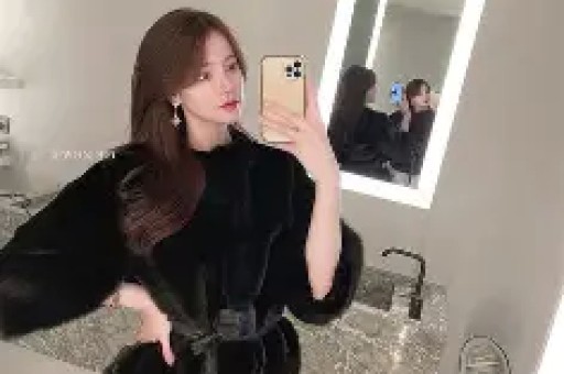 香港知名男星将复出因丑闻遭封杀多年四处欠债不还形象崩坏